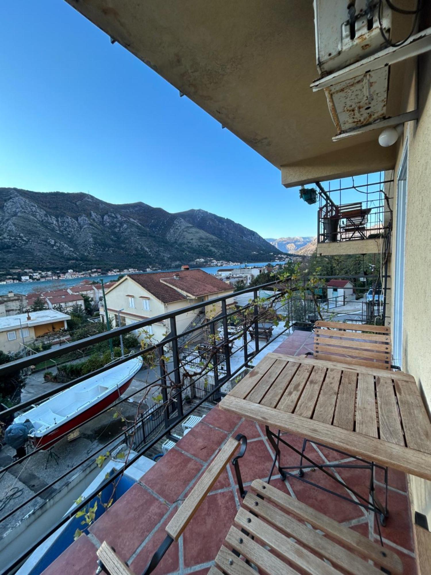 Club Neni Hotel Kotor Exterior photo